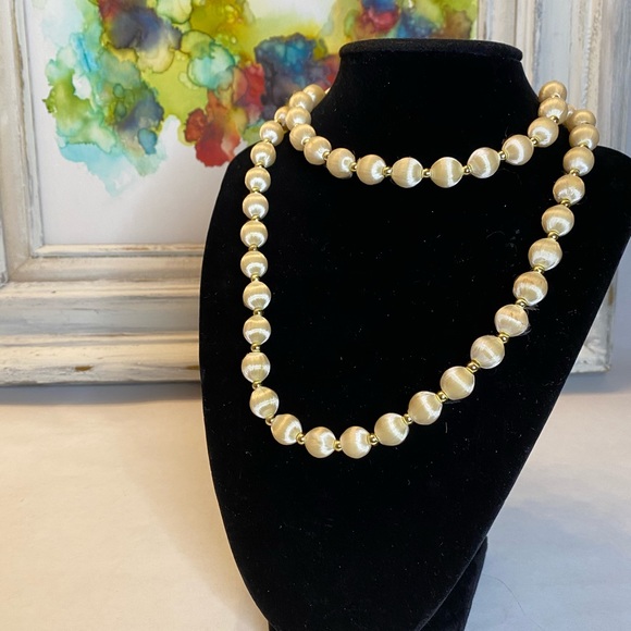 Vintage Silk Bead Necklaces - Picture 4 of 7